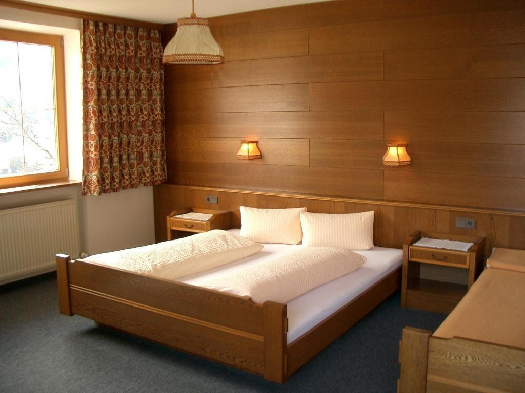 Haus Mader Hotel Trins Quarto foto